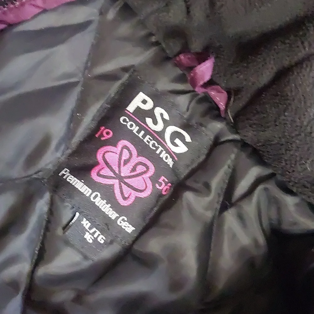 Winter coat - Picture 6 of 9